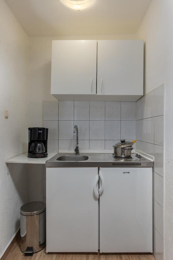 Charming Studio With Hot Tube, Terrace, Barbecue And Garden Kraljevica Εξωτερικό φωτογραφία