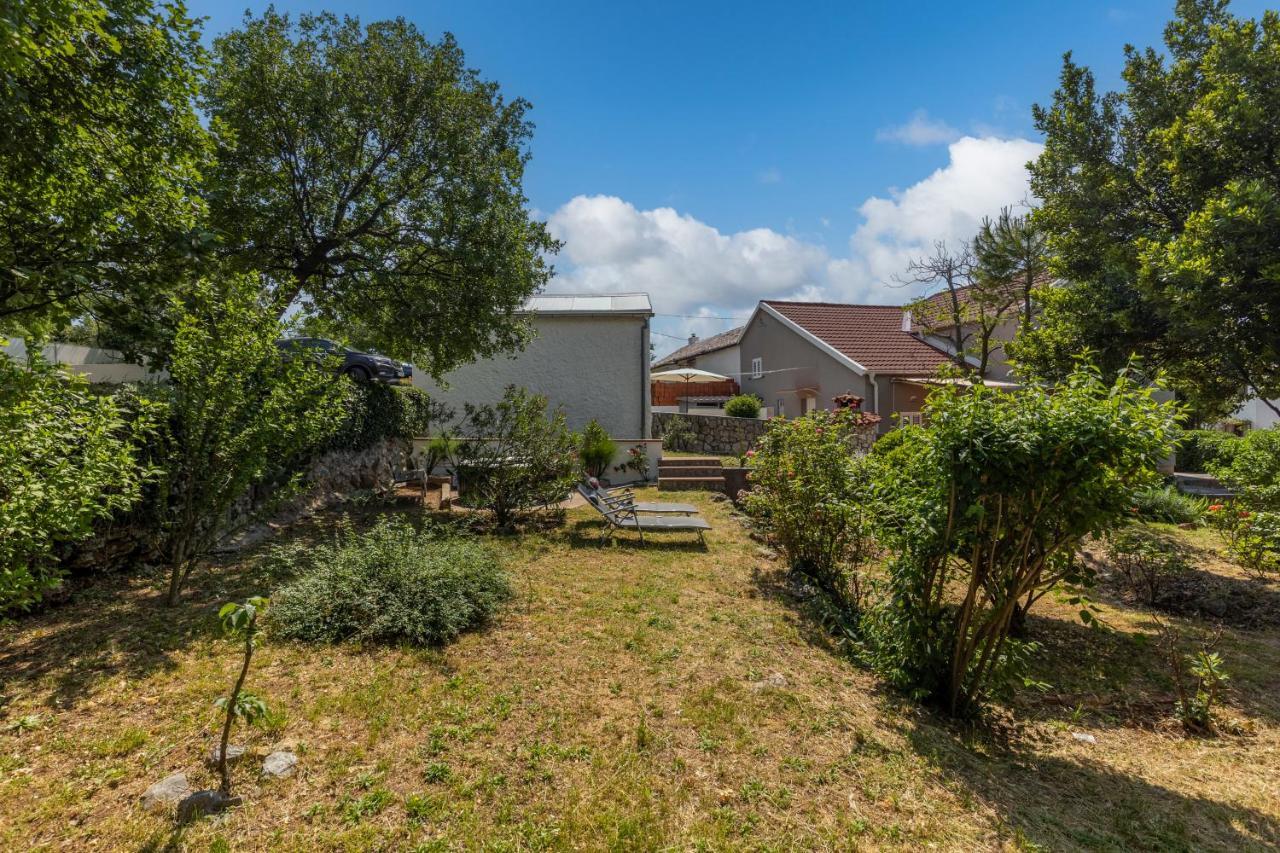 Charming Studio With Hot Tube, Terrace, Barbecue And Garden Kraljevica Εξωτερικό φωτογραφία